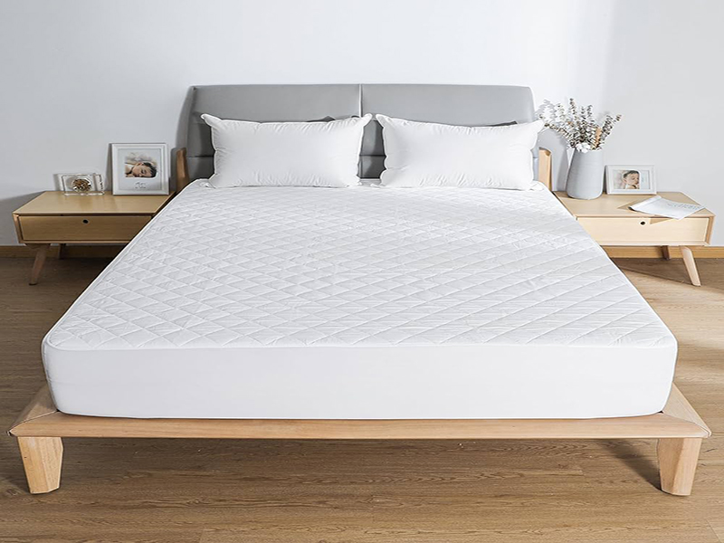 Simply Sleep - Quilted Mattress Protector - Polyester 90 GSM - Bunty