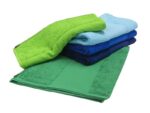 Plush Gym Towel 450 GSM with Zip Pocket - Image 3